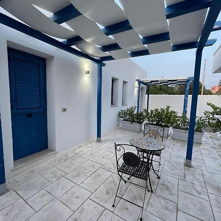 B&B Santorini Cinisi Exteriör bild